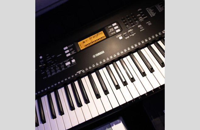 Used Yamaha PSR-EW300 Keyboard (SN:BBZM01094) - Image 5